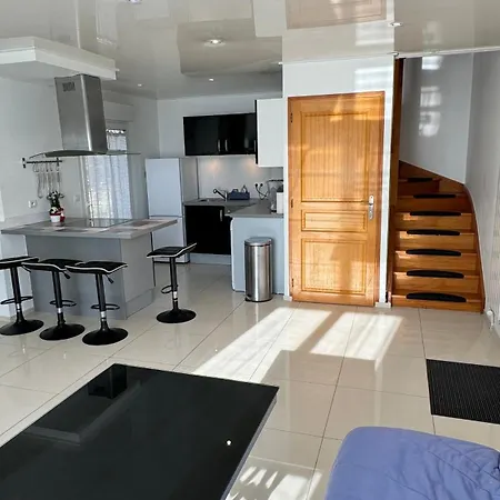 Magnifique Maison Situee A 14 Km De La Tour Eiffel Villa *